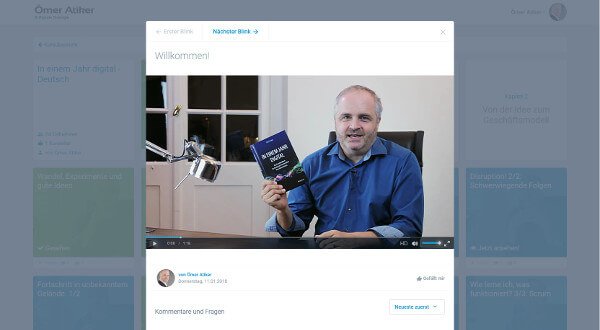 Online-Training: In einem Jahr digital Das Praxishandbuch „In einem Jahr digital“ ist digital geworden! Unter training.atiker.com finden Sie die Inhalte des Grundlagentextes jetzt in einem mehrstündigen, interaktiven Video-Kurs. Klicken Sie sich durch die verschiedenen Lektionen und Kapitel des Video-Kurses. Ansprechend aufbereitet und appetitlich portioniert serviere ich Ihnen in rund 60 kurzen Video-Clips alles, was Sie über die digitale Transformation Ihres Unternehmens wissen müssen. Schauen Sie die Videos bequem an Ihrem Computer, Tablet oder Smartphone an. Stellen Sie mir Fragen, nutzen Sie das kostenlose Zusatzmaterial und überprüfen Sie den Stand Ihrer Digitalisierung in kleinen Selbst-Tests.